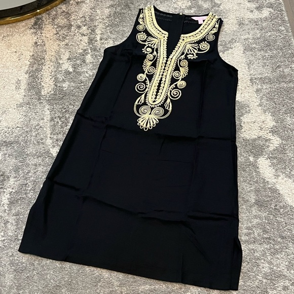 Like new Lilly Pulitzer Carlotta black shift dress with gold stitching details - Picture 8 of 9